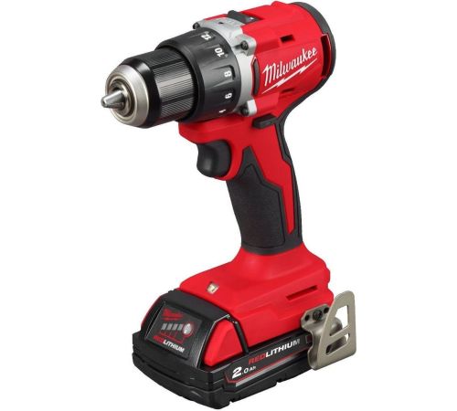 Дрель-шуруповерт Milwaukee M18 M18BLDDRC-202C 4933492833 с 2-мя АКБ 2 Ач, кейс