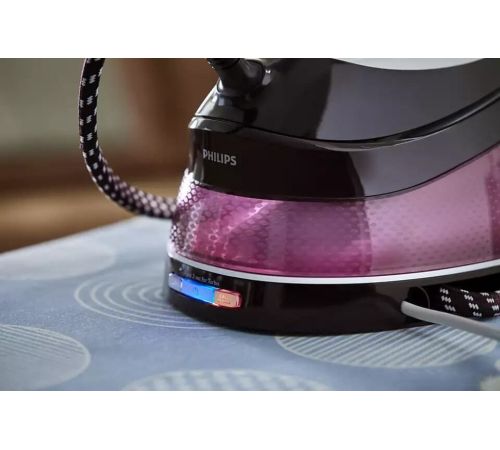 Утюг Philips PerfectCare Compact GC7842/40