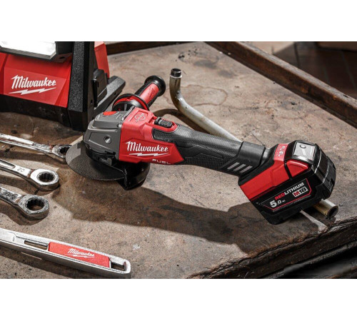 Угловая шлифмашина Milwaukee M18 FSAG125XB-502X Fuel 4933478430 с 2-мя АКБ