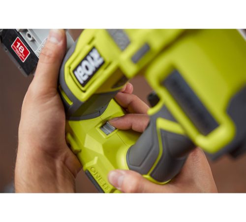 Гвоздезабиватель Ryobi R18GN18-120S 5133005429 с 1-им АКБ, сумка