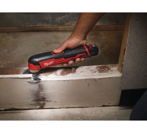 Мультифункциональная шлифмашина Milwaukee C12 MT-0 4933427180 без АКБ