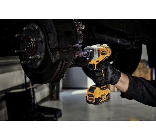 Гайковерт DeWalt DCF901P1 Xtreme Subcompact с 1-м АКБ, кейс