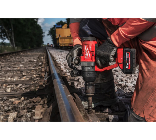 Гайковерт Milwaukee M18 ONEFHIWF1-802X 4933499254 с 2-мя АКБ, кейс