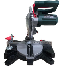 Торцовочная пила Favourite MS 1600/210