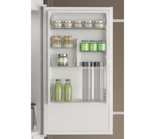 Холодильник Whirlpool WHC18 T132