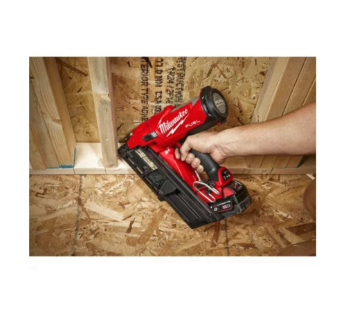 Milwaukee Fuel M18 FFNS-502C 4933478302 с 2-мя АКБ, кейс