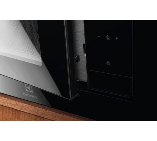 Микроволновая печь Electrolux LMS4253TBX