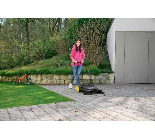 Подметальная машина Karcher S 4 Twin Plus 1.766-363.0
