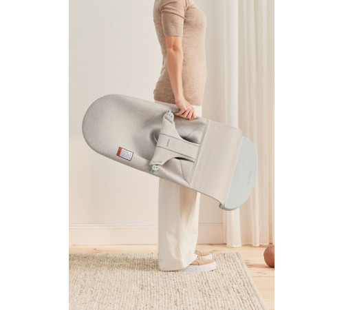Шезлонг BabyBjorn Bliss 3D Jersey 0061.87 light beige