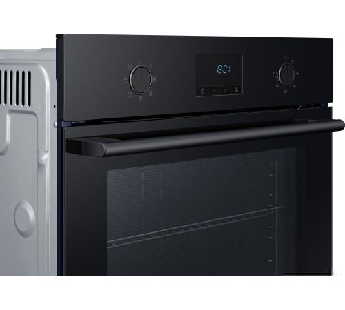 Электрический духовой шкаф Samsung NV68A1110BB