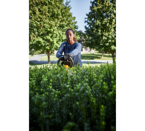 Кусторез DeWalt DCMHT573X1 с 1-им АКБ