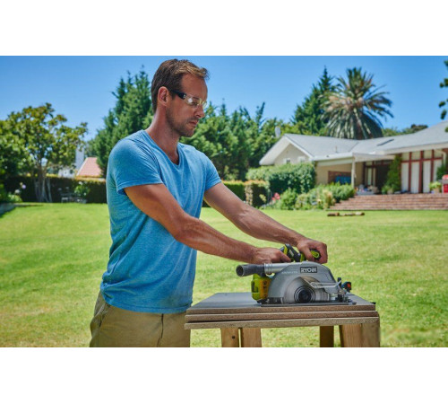 Дисковая циркулярная пила Ryobi R18CS7-0 5133002890 без АКБ