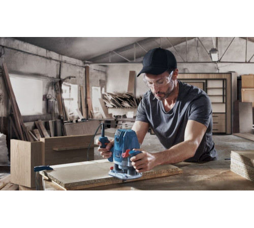 Вертикальный фрезер Bosch GOF 130 Professional 06016B7000