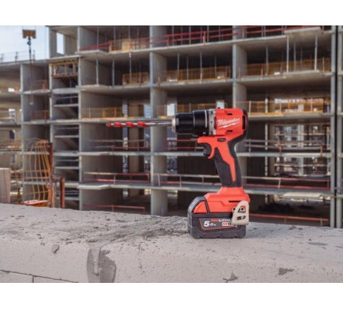 Ударная дрель-шуруповерт Milwaukee M18 M18BLPDRC-502C 4933492826 с 2-мя АКБ 5 Ач, кейс