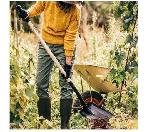 Лопата совковая Fiskars Solid 1066724