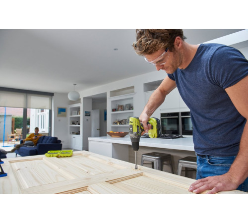 Дрель-шуруповерт Ryobi R18DD3-115S 5133005301 с 1-им АКБ 1.5 Ач, сумка