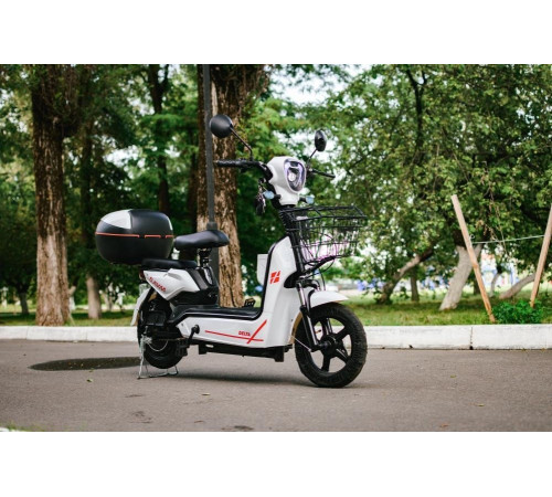 Электроскутер AVM Delta белый