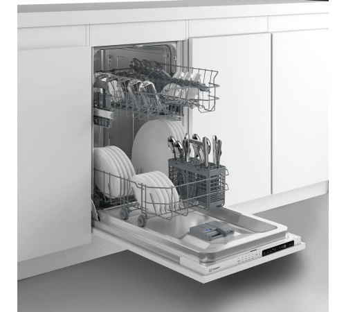 Встраиваемая посудомоечная машина Indesit DIS 1C59