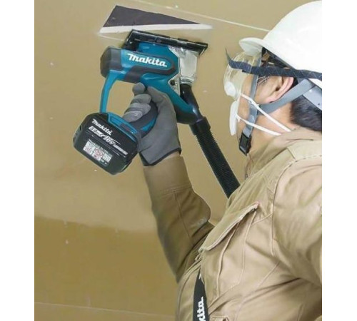 Сабельная пила Makita SD100DZ без АКБ