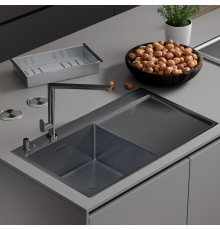 Кухонная мойка Roxen Vespa 560230-70LB PVD графит с коландером и дозатором