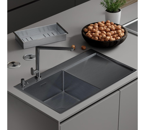 Кухонная мойка Roxen Vespa 560230-70LB PVD графит с коландером и дозатором