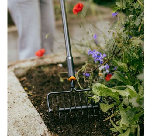 Культиватор разрыхлитель Fiskars 1080688