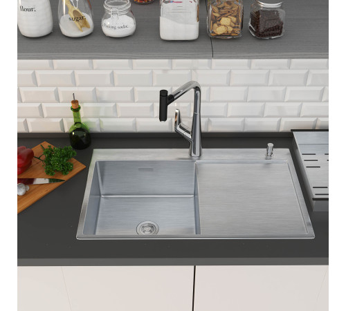 Кухонная мойка Roxen Vespa 560230-70L сатин с коландером и дозатором