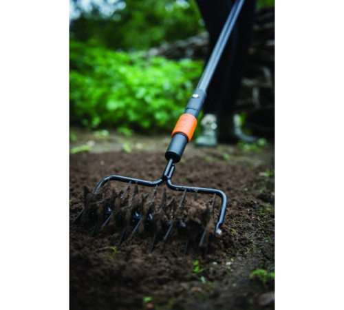 Аэратор Fiskars QuikFit 1000689