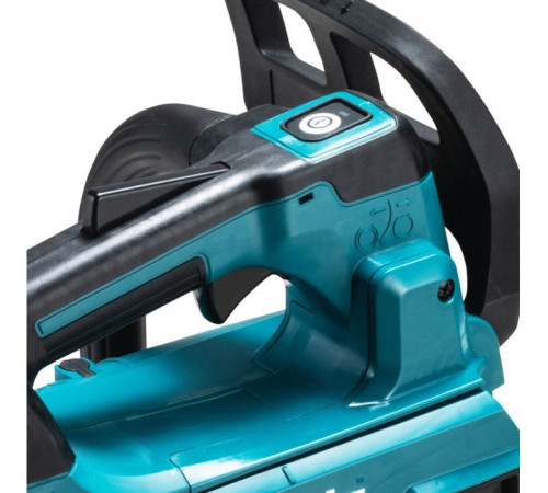 Аккумуляторная пила Makita UC004GM101 с 1-им АКБ