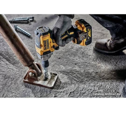 Гайковерт DeWalt DCF892P2T с 2-мя АКБ, кейс