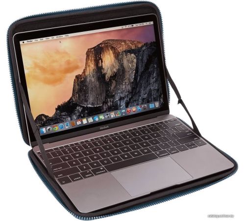Чехол Thule Gauntlet MacBook Pro Sleeve 12 TGSE2352 majolica blue