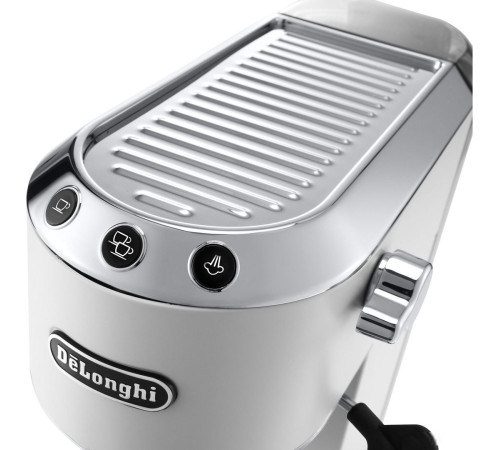 Рожковая кофеварка DeLonghi Dedica EC 685.W