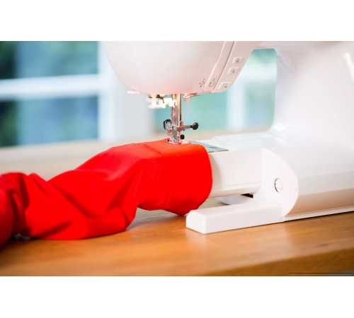 Компьютерная швейная машина Elna eXperience 570