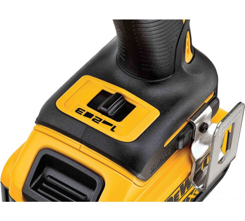 Винтоверт DeWalt DCF887D2-QW c 2-мя АКБ, кейс