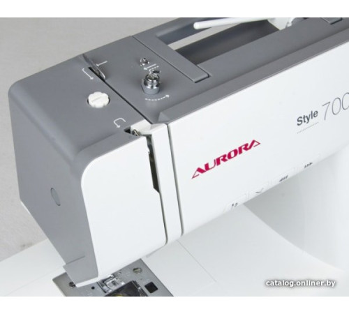 Компьютерная швейная машина Aurora Style 700