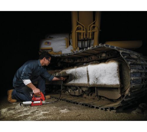Пистолет смазочный  Milwaukee M12 GG-401B 4933441675 с 1-им АКБ, сумка