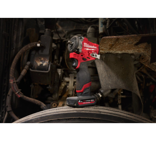 Гайковерт Milwaukee M12 FCIWF12G3-502X 4933493455 с 2-мя АКБ, кейс