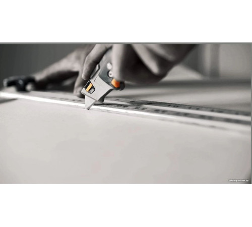 Нож строительный Fiskars CarbonMax 1027224