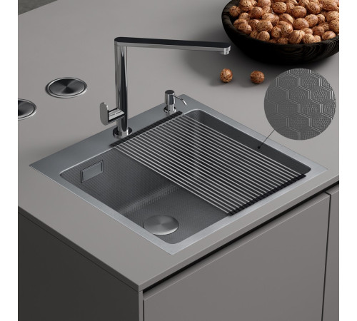 Кухонная мойка Roxen Snake 560220-45-S сатин/текстурная поверхность с ролл-матом и дозатором