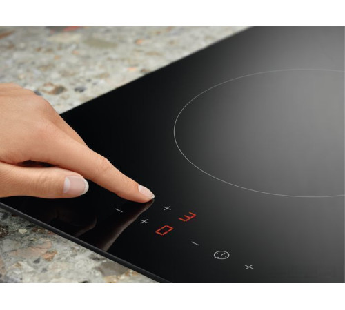 Варочная панель Electrolux LHR3233CK