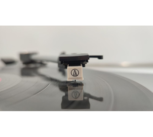 Виниловый проигрыватель Music Public Kingdom TT21AT