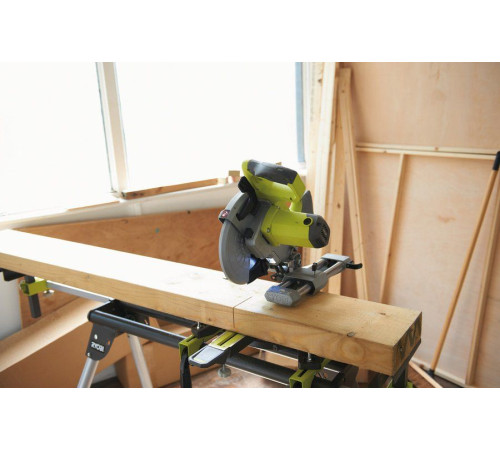 Торцовочная пила Ryobi EMS216L