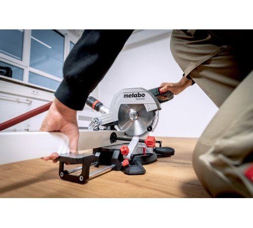 Торцовочная пила Metabo KS 216 M Set 610216900