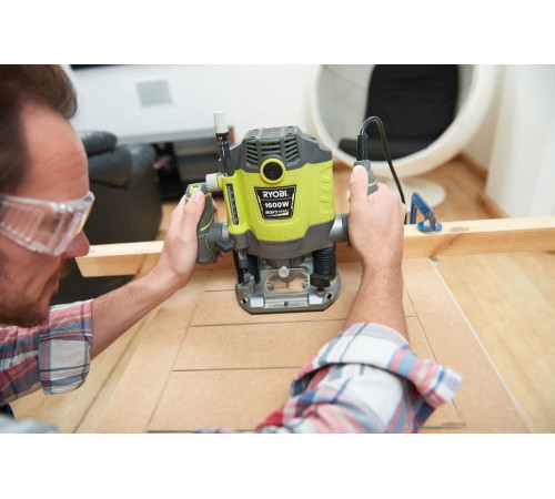 Вертикальный фрезер Ryobi RRT1600-K 5133004796