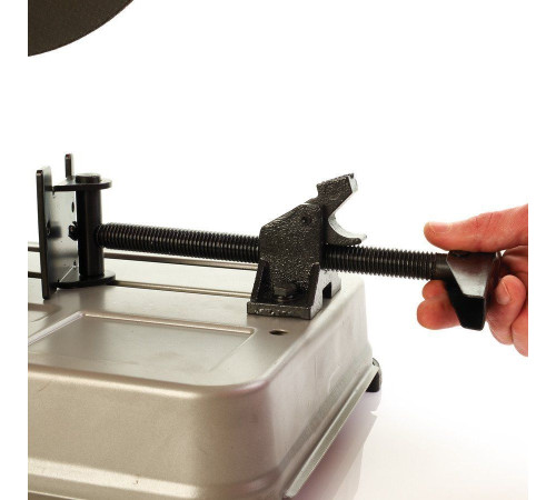 Дисковая циркулярная пила Milwaukee CHS 355