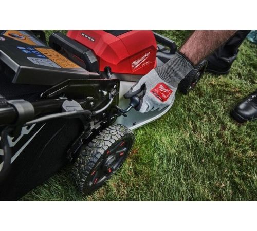 Газонокосилка Milwaukee M18 F2LM53-0 4933479584 без АКБ
