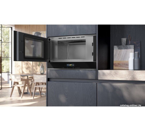 Микроволновая печь Siemens iQ700 BF722L1B1