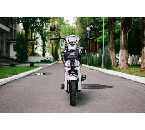 Электроскутер AVM Delta белый