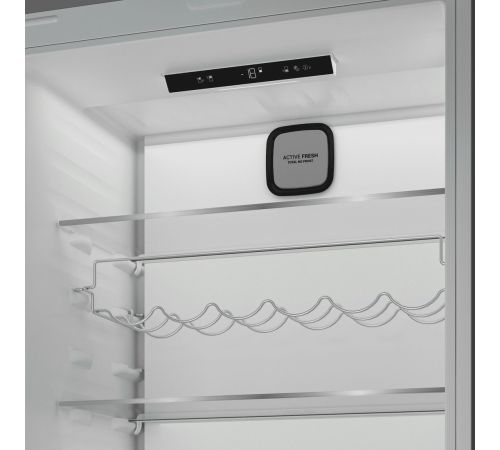 Холодильник Hotpoint HBT 400I