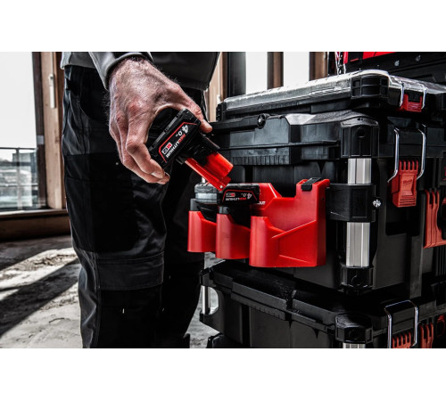 Держатель для АКБ Milwaukee 4932498646